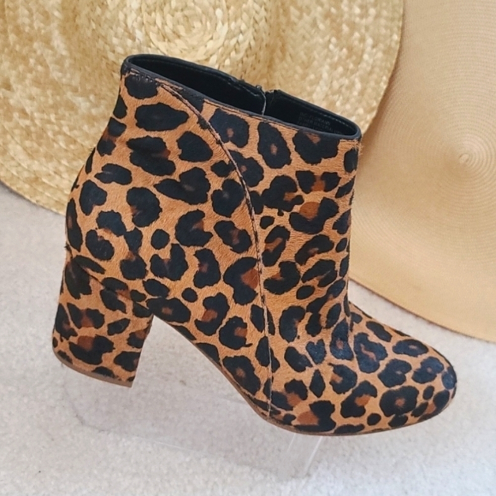 INC International Concepts Floriann Ankle Boot Animal Print Leopard Comfy Size 1